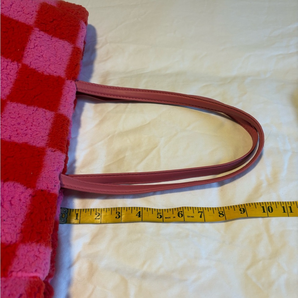No Boundaries Fuzzy Bag - Picture 9 of 11